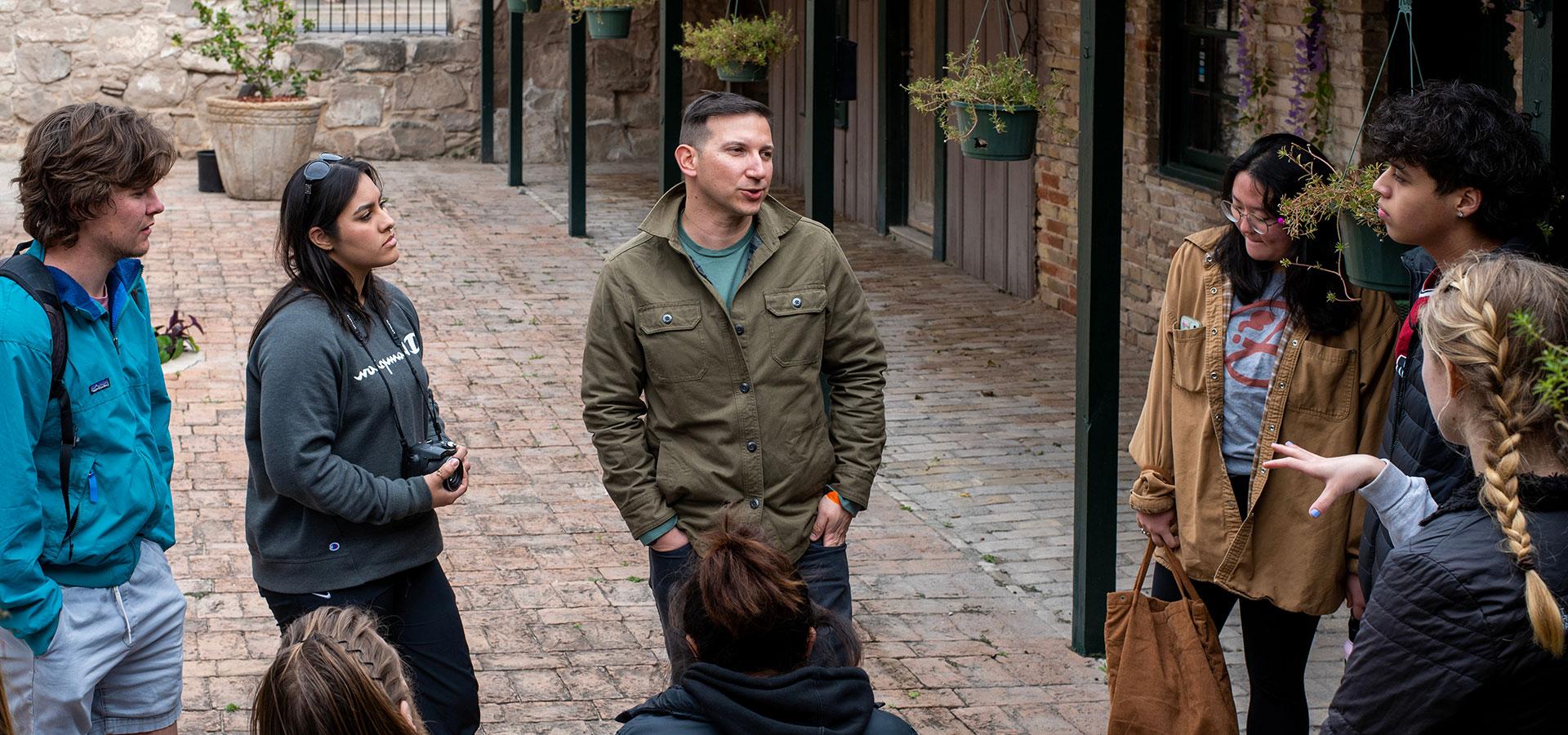 Professor Guerra teaches his class, Borders and Borderlands as part of an immersive experience to learn about US-Mexico border relations, border culture, and border life on Friday, February 17th, 2022. Photo by Erin Mullins ‘24 / Colorado College